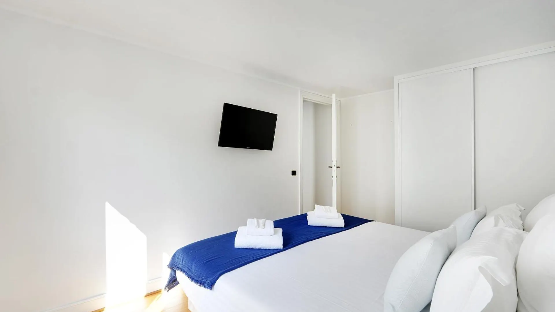 Pick A Flat'S Apartment In Champs-Elysees - Rue Ponthieu Paris